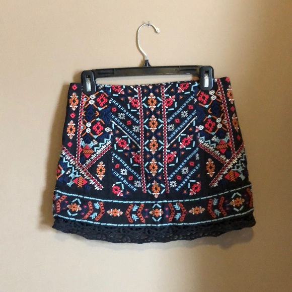 Urban Outfitters Ecote embroidered mini skirt - Picture 2 of 4